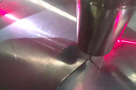 经典案例：创想机器人焊缝跟踪系统应用在相贯线焊接