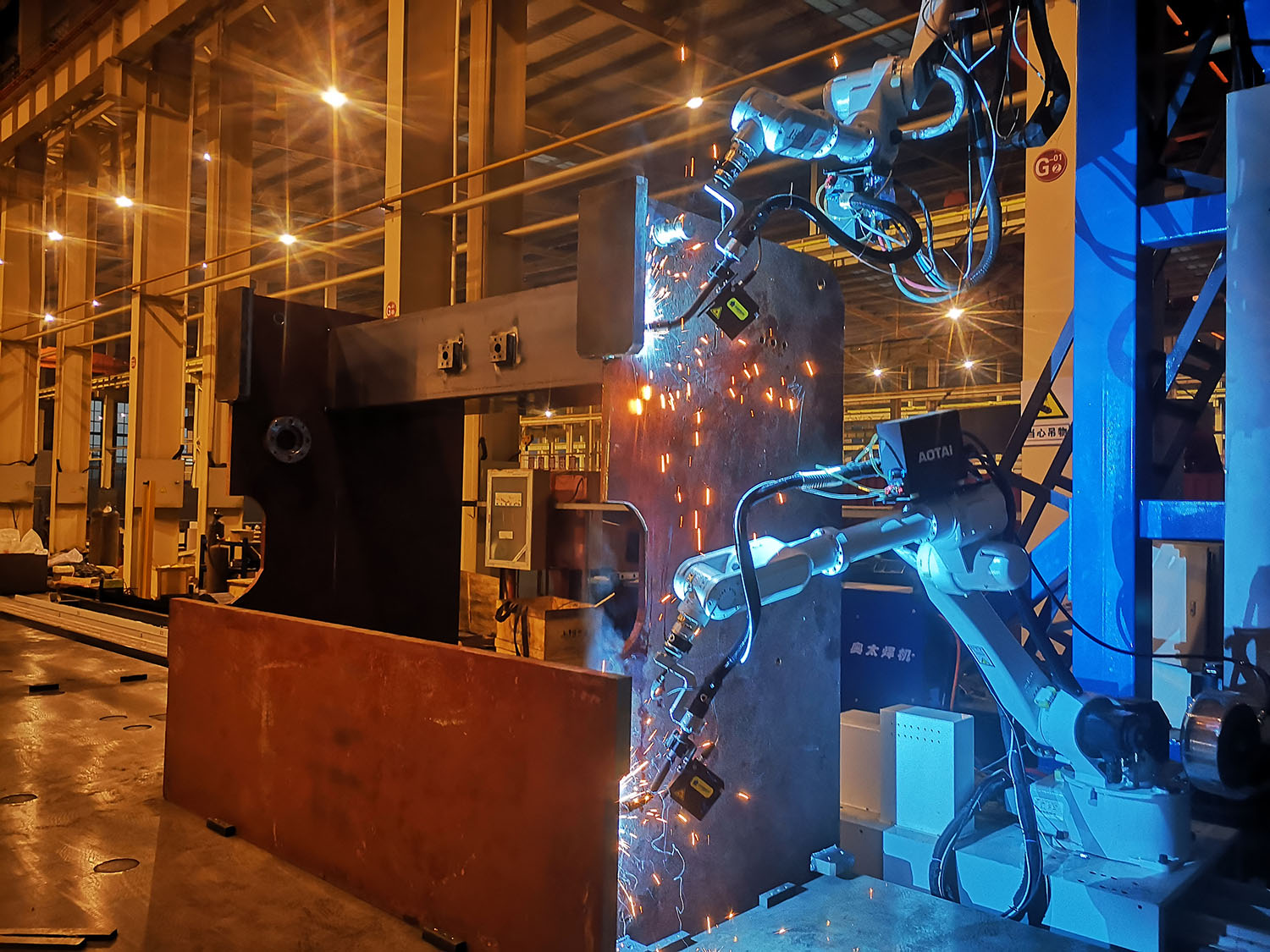 焊接机器人焊缝偏移的原因与解决方案