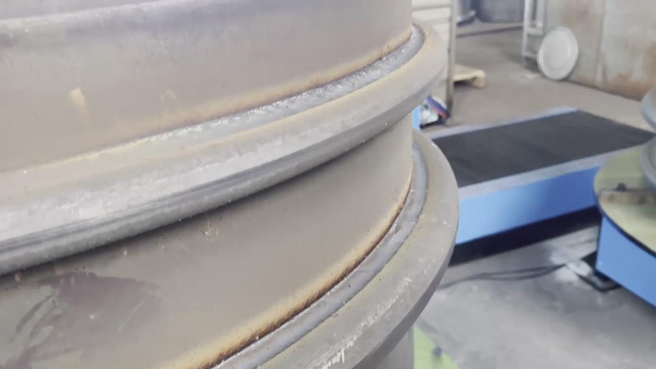 创想智控激光焊缝跟踪传感器在海底抽淤管道全自动焊接的应用